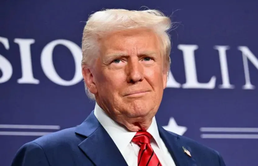 Trump c&acirc;n nhắc &aacute;p thuế 10% đối với EU: Leo thang căng thẳng thương mại to&agrave;n cầu